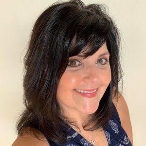 Meet your Posher, Kim